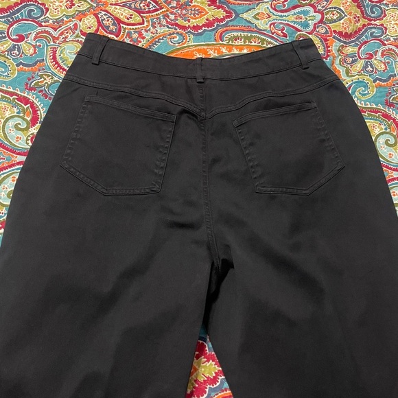 St John Sport by Marie Gray Stylish Black Pants - Picture 5 of 7